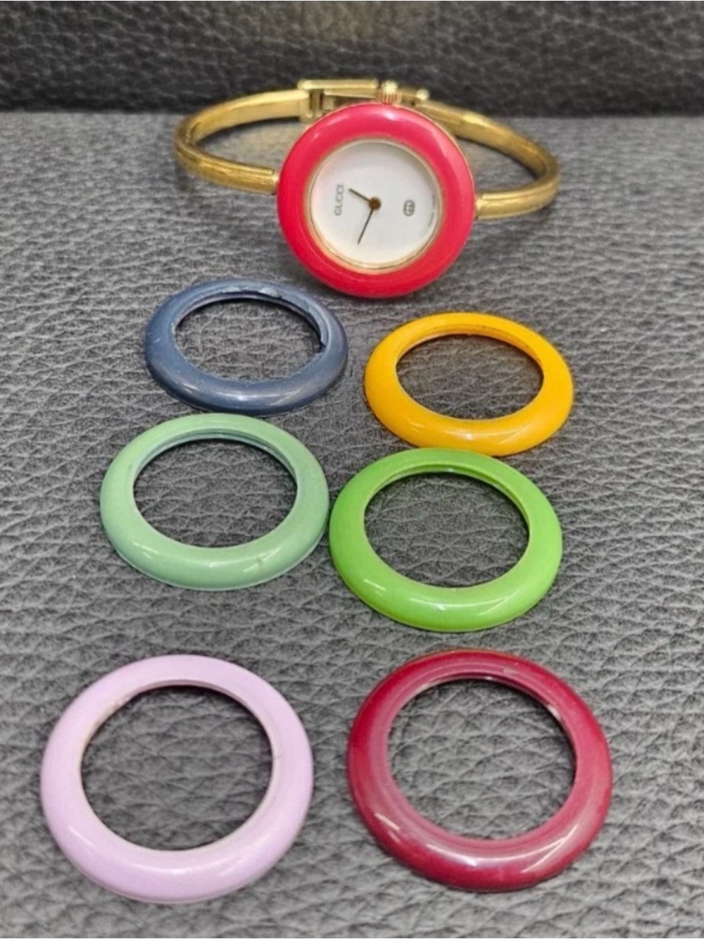 Gucci Change Bezel 11/12.2 Watch with 5 Bezels